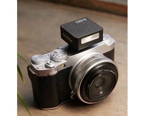 Накамерний спалах Godox IM20